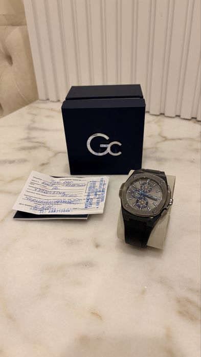 Годинник чоловічий GC Y99004G5MF