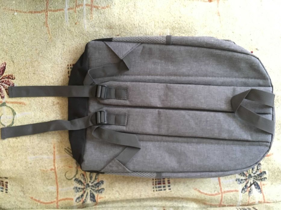 Mochila nova para computador, material escolar,viagem, caminhadas