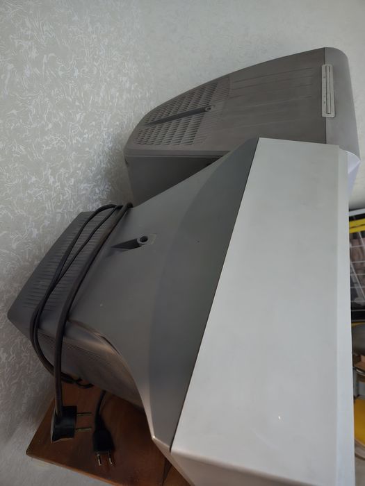 Телевізор Sony trinitron  та Panasonic  б/у