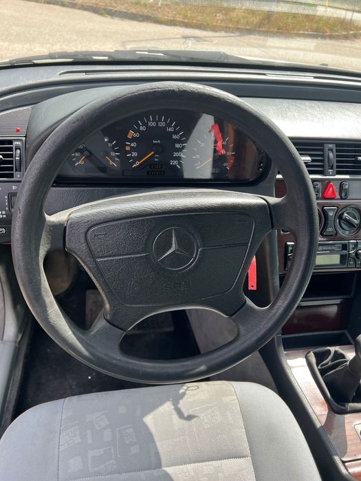 Mercedes-Benz C220 D Station