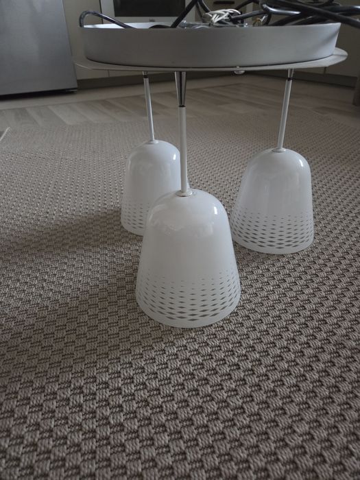 Lampa sufitowa z 3 kloszami