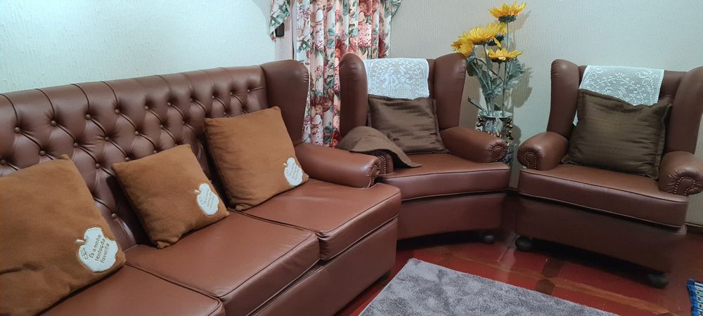 Sofás napa, em bom estado.