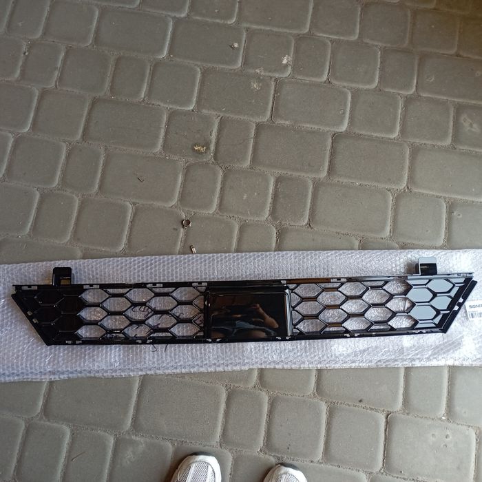 Нижня решітка Edge Ford 19- ST