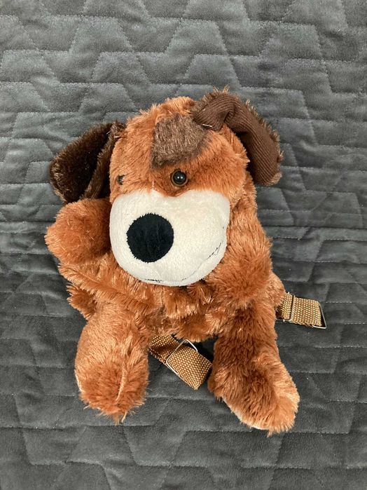 Guitarras de brincar e peluches