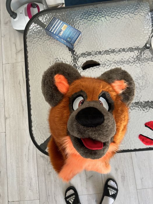 Fursuit head hieny