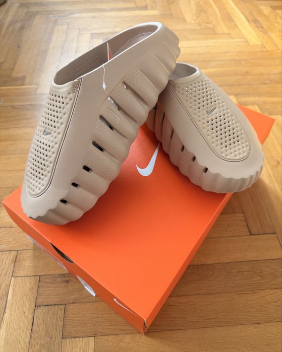 Nike Mind 001 .