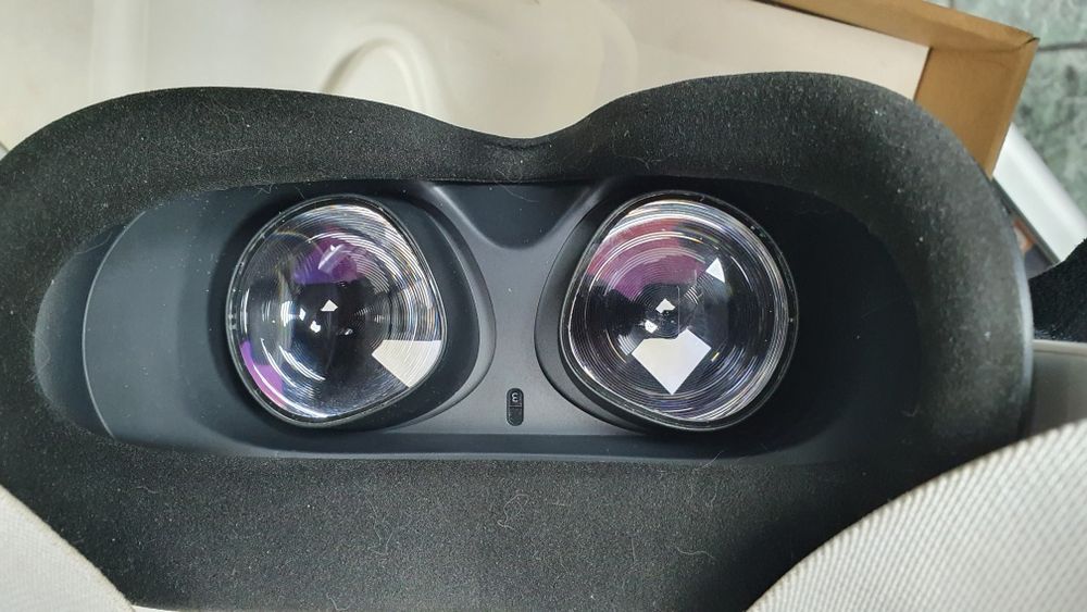 Oculus Quest 2 128Gb Гарнітура віртуальної реальності