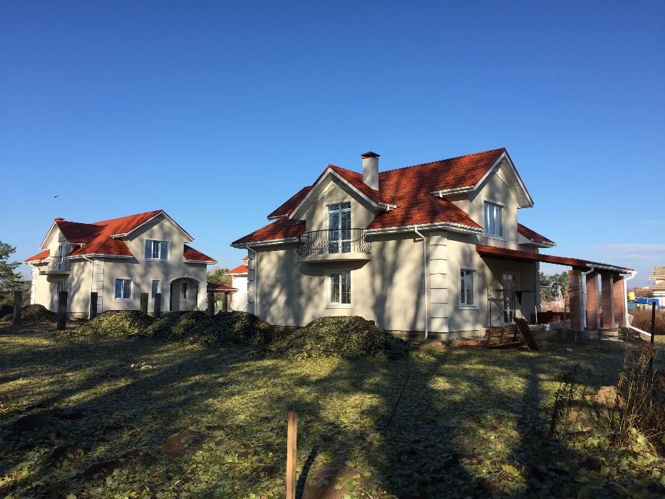 Елегантний новий будинок в Щасливому