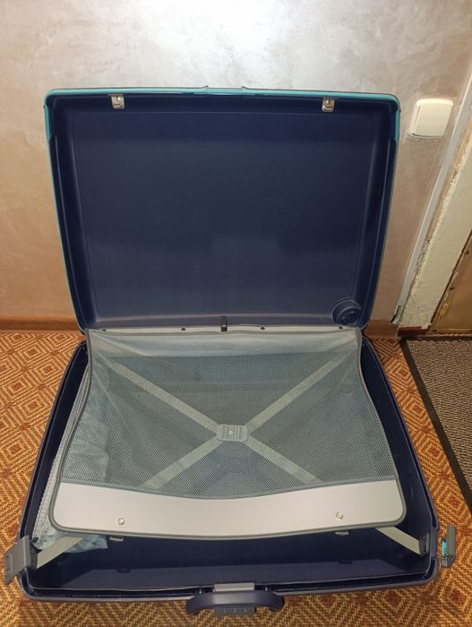 Чемодан на колесиках Samsonite