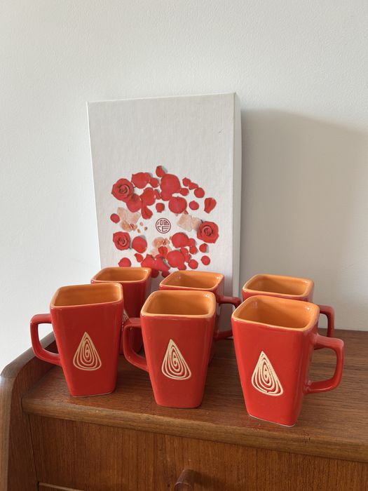 Filiżanki ceramiczne do espresso włoskie vintage Disaronno