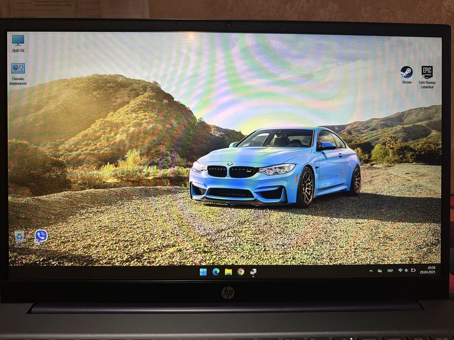 HP Pavillion 15 8/256 i3/intel uhd gpu