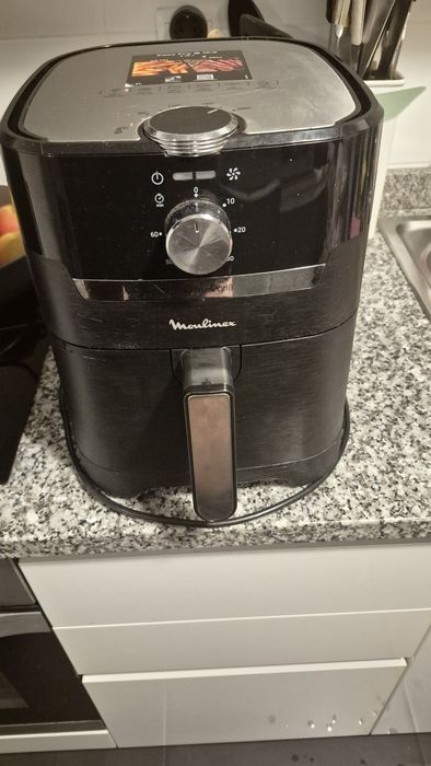 Air Fryer Moulinex -easy fry and grill