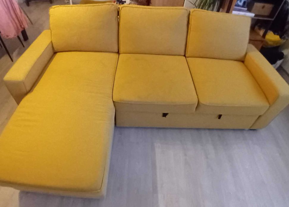 Sofá chaise longue amarelo