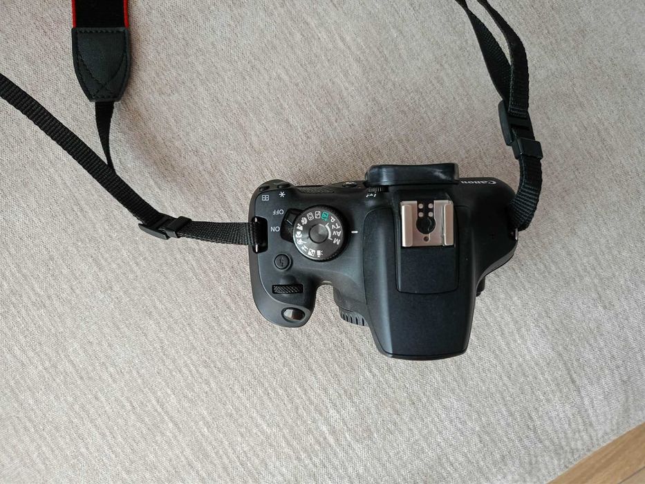 Aparat Canon EOS 2000D  body stan bardzo dobry