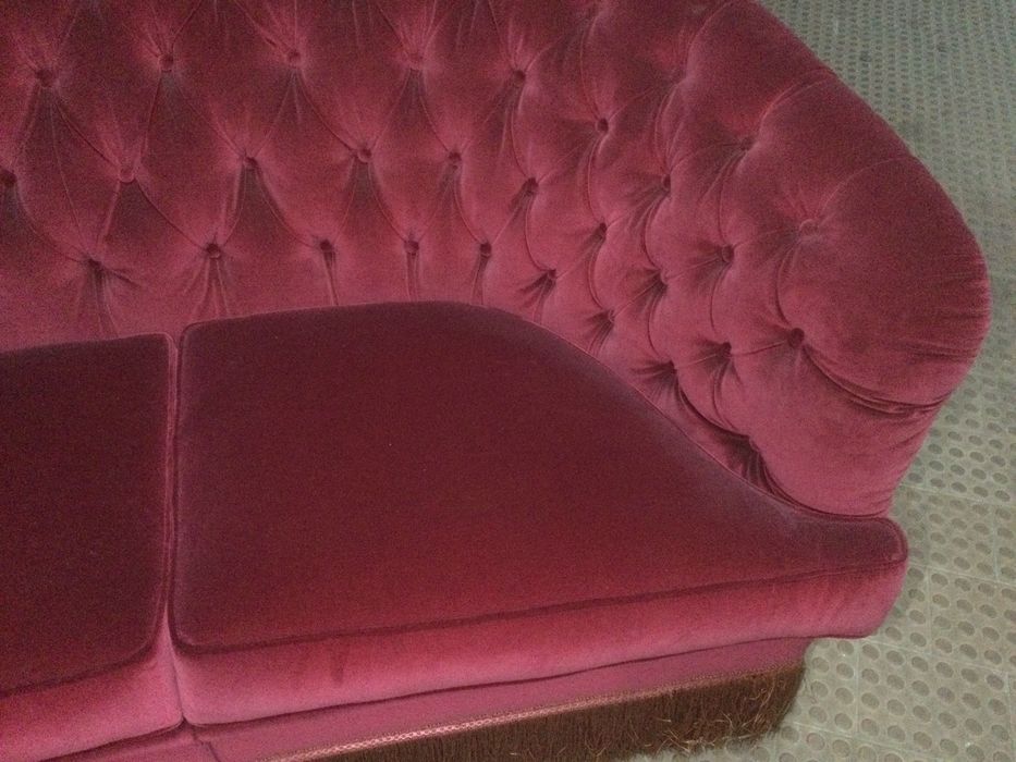 Sofá Banana Oval de Palácio Veludo Capitoné 195cm Novo 40’s Dinamarca