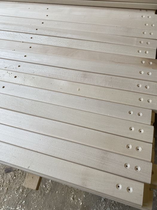 Elementy drewniane  bukowe, listwy , klocki itp