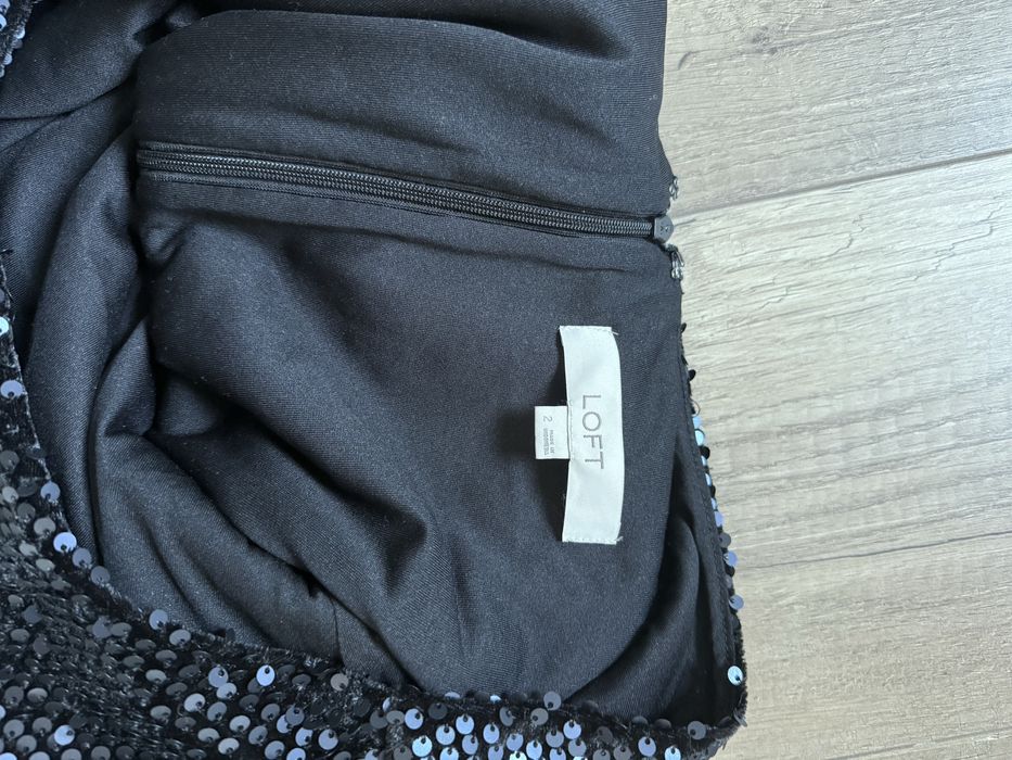 Czarna cekinowa sukienka rozmiar Xs Loft nowa