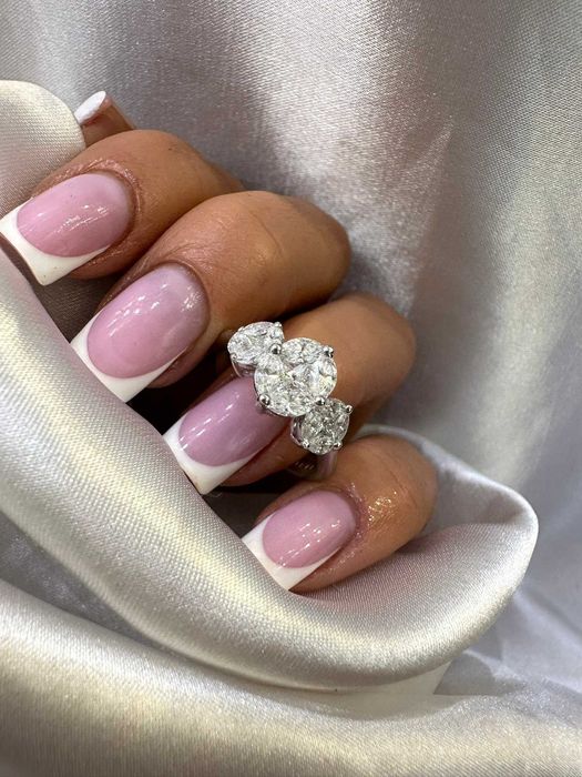 Pierścionek owale z diamentami naturalnymi 1.34 CT
