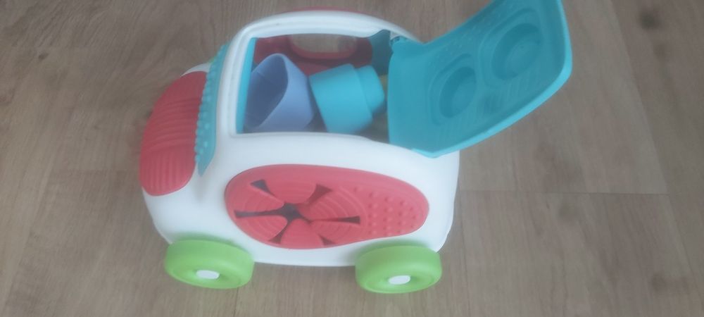 Vendo carro com formas flexível