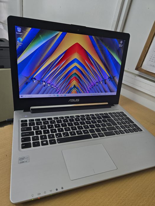 ASUS Laptop i3, Like New64750628788995121