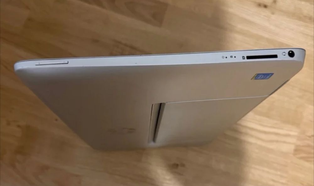 Mega PC/Tablet HP 15.6 Touch
