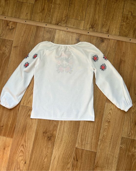 Вишиванка для дівчинки