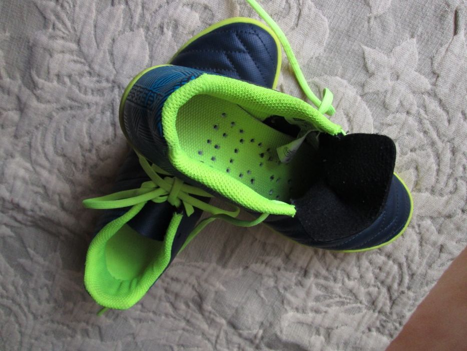 Ténis de rapaz nº36 ( KIPSTA )