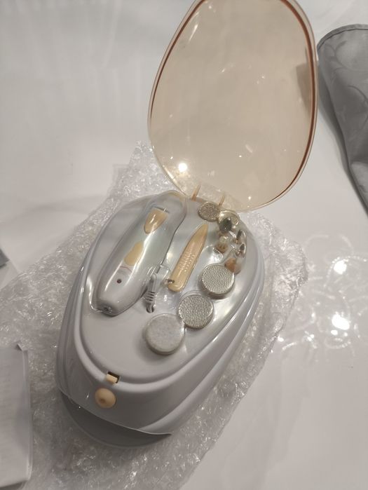 Conjunto de Manicure e Pedicure Electronia