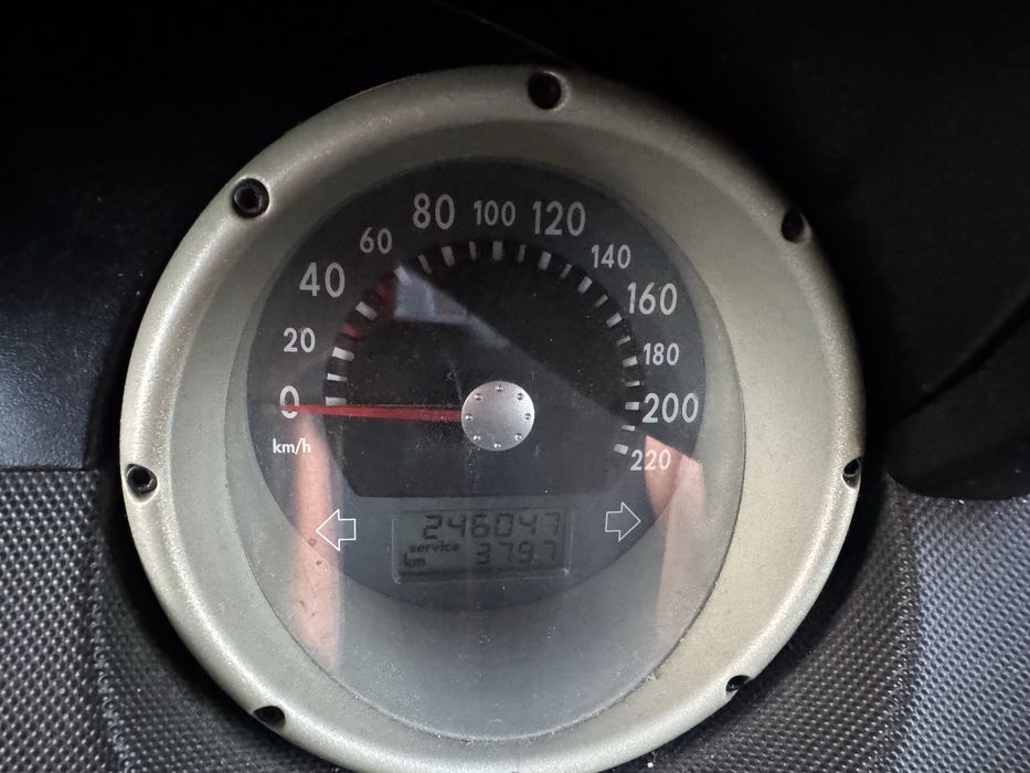 Volkswagen Polo 1.0 — photo 5