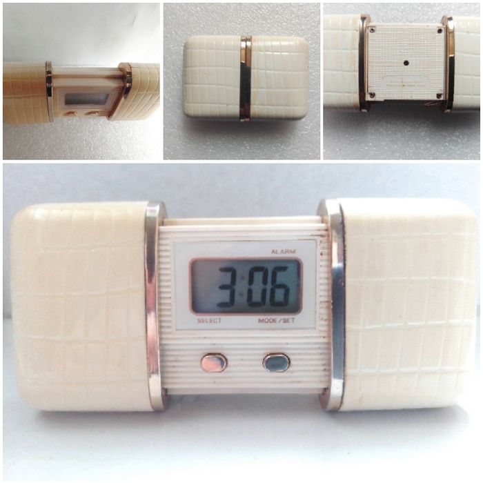 Relógio digital de bolso antigo