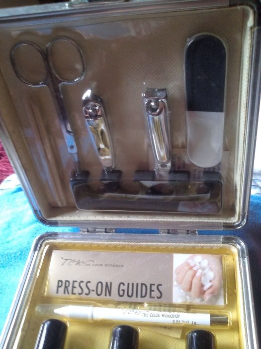 Mala manicura e pedicura francesa - Nova - ÚLTIMOS DIAS