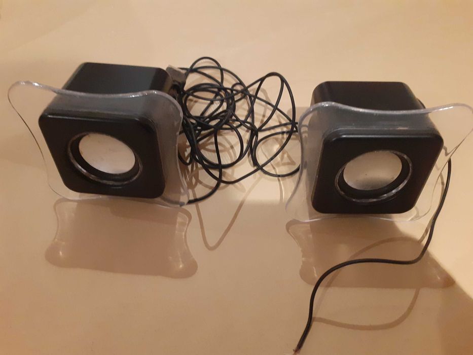 Colunas de som de computador