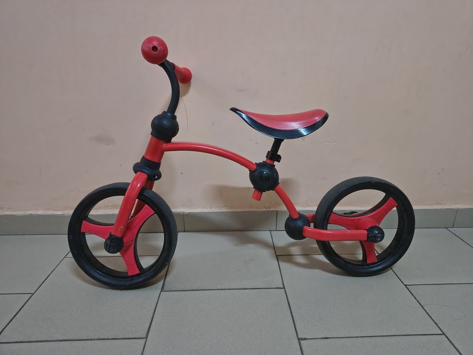 Дитячий біговел-трансформер smarTrike — червоний