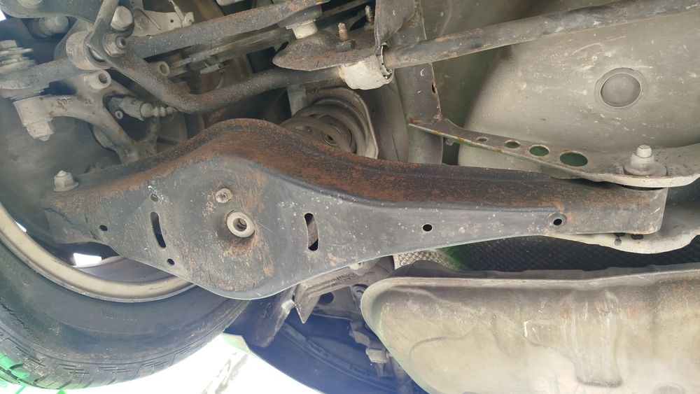 Braço de suspensão trás direito AUDI A3 (8P1)