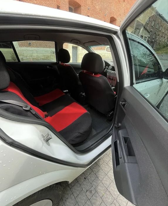 Продаю Opel Astra 2014 !