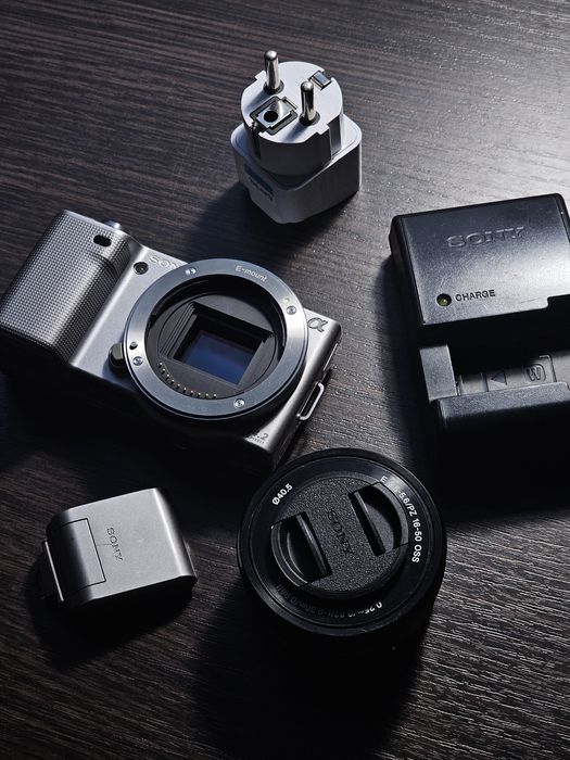Sony Nex 5 ( Sony Alpha Nex 5 )