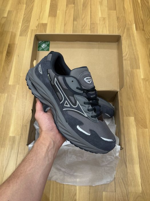 Mizuno wave rider B GTX 27.5 см