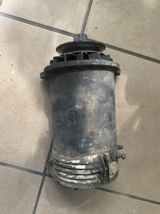 Prądnica +regulator napięcia Ursus C-330