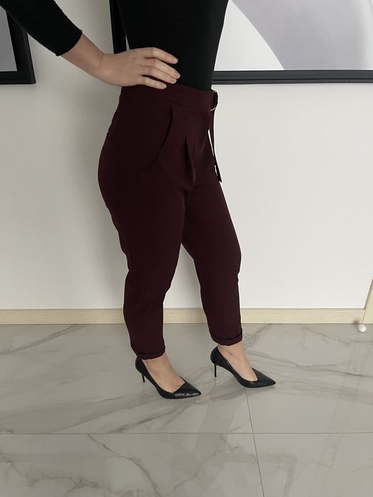 Брюки с высокой талией на ремешке