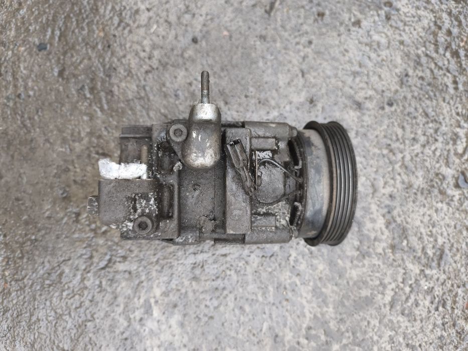 Продам компрессор кондиционера на hyundai santa fe 1