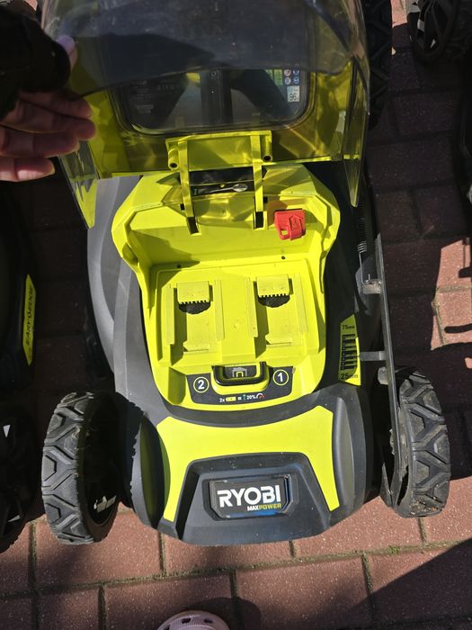 Kosiarki akumulatorowe Ryobi 36V RY36LMX46A
