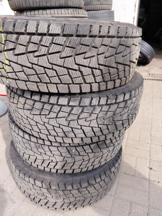Opony bieżnikowane 235/55R19 M+S