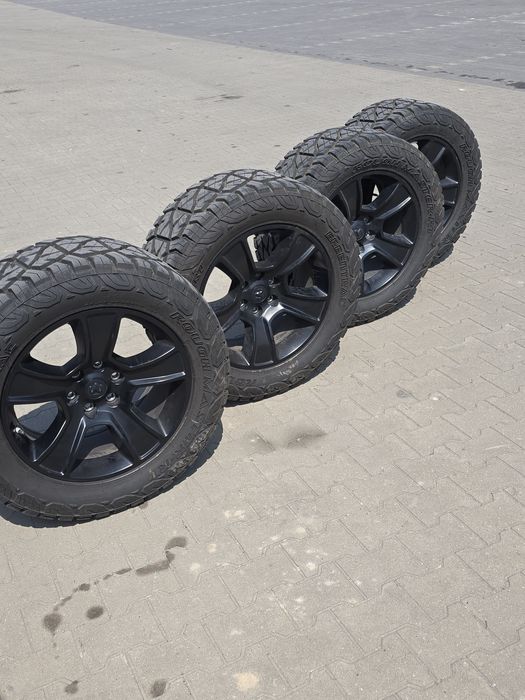 Alufelgi  z oponami ram 1500 20 cali 33x12.50 r20
