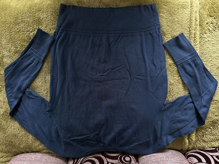 Жіноча кофтинка