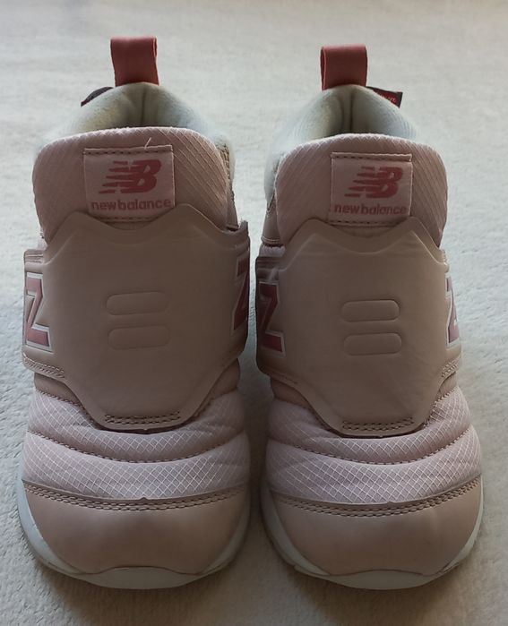 Trzewiki New Balance r.31