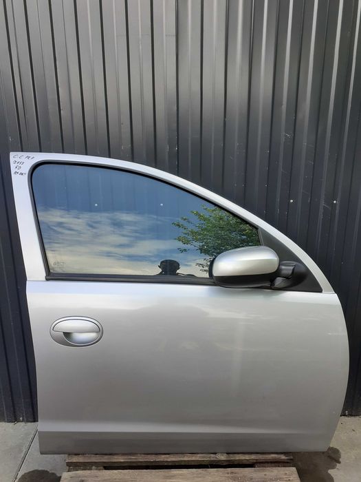 Opel Corsa C Drzwi Prawe Przód Z157 5 drzwiowa