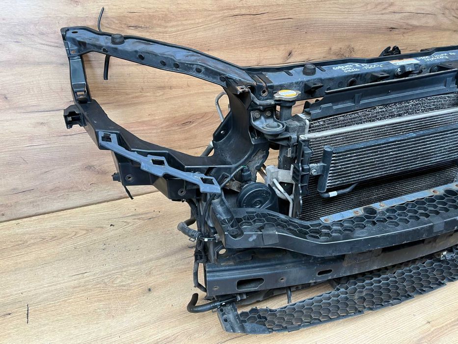 Pas przedni kompletny Kia Sorento II lift
