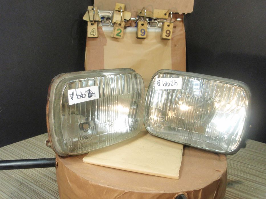 fiat 126p maluch lampy reflektory przód nr4299