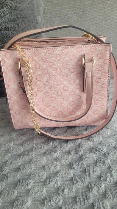 Nowa torebka marki Guess różowa