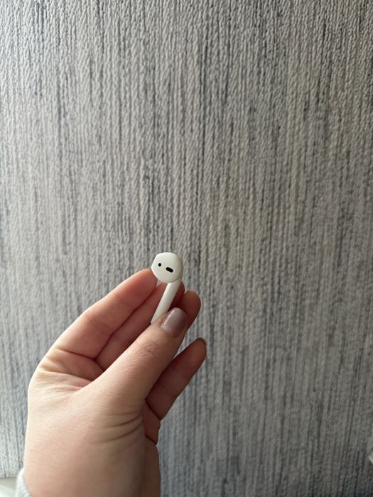 Аірподс 2. Правий навушник Airpods 2. Кейс навушників AirPods 2